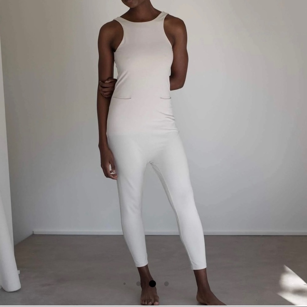 Lunya Restore Pocket Jumpsuit Latte White Tapered Skinny Leg Loungewear Sz XL. - Picture 5 of 12